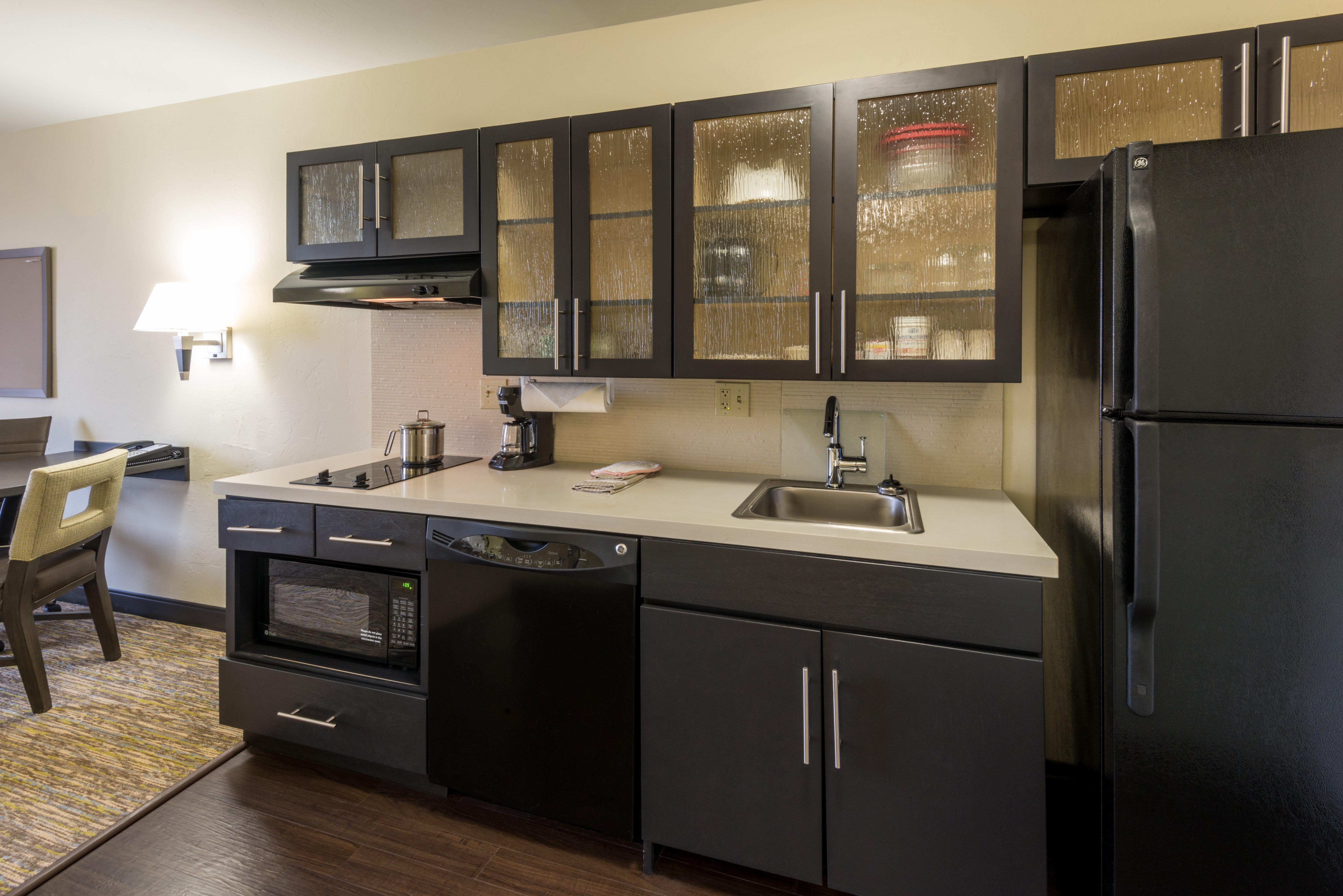 Candlewood Suites Del City By Ihg Exterior foto
